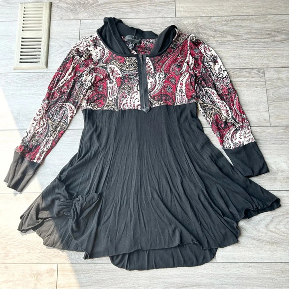 Frank Lyman Paisley Pattern Hooded Sweater Dress Made in Canada - Picture 4 of 16